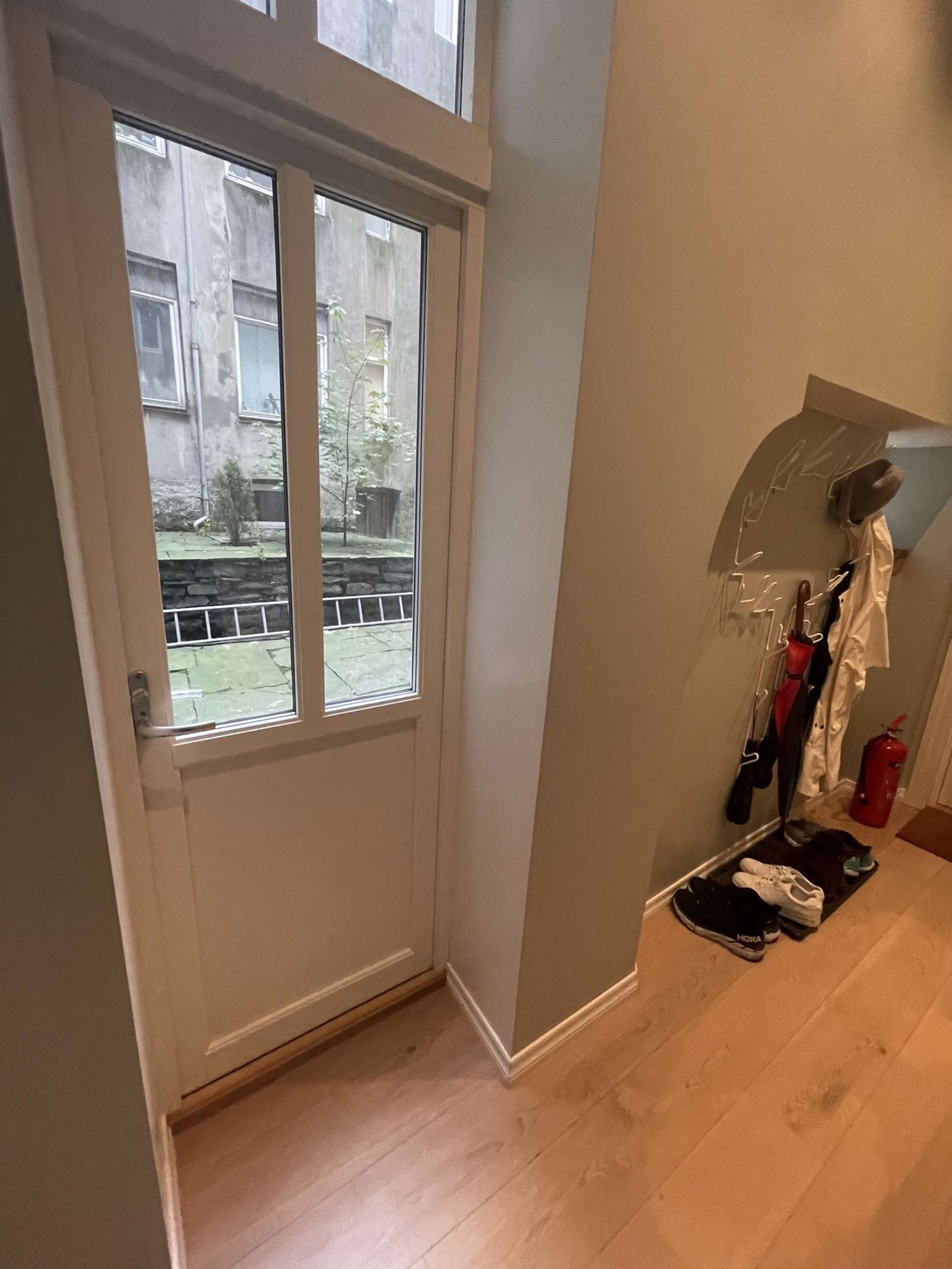 Utgang til felles bakgård Galleribilde