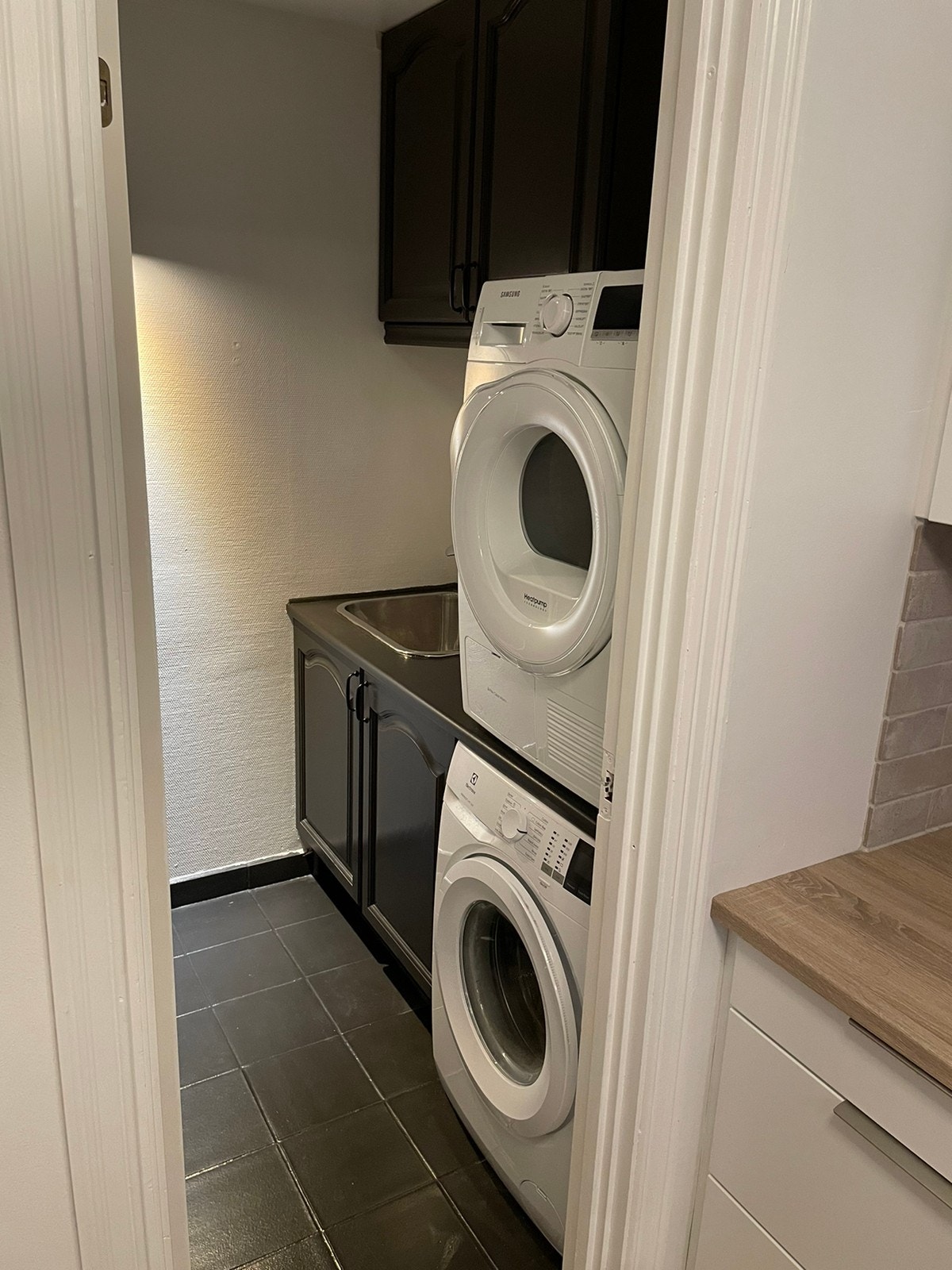 Vaskerom Galleribilde