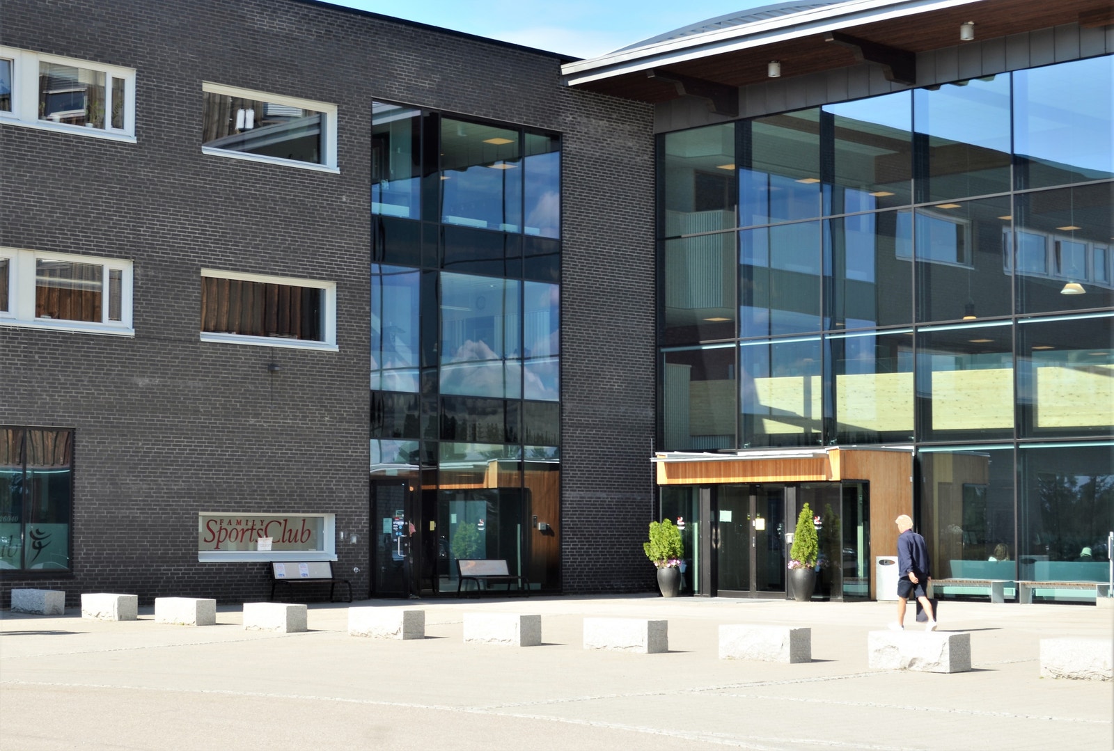 Terningen arena med bla. bibliotek og treningsstudio. Galleribilde