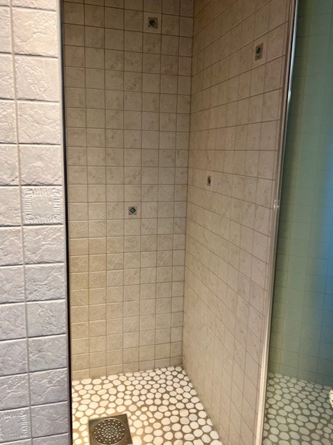 Romslig dusjnisje Galleribilde