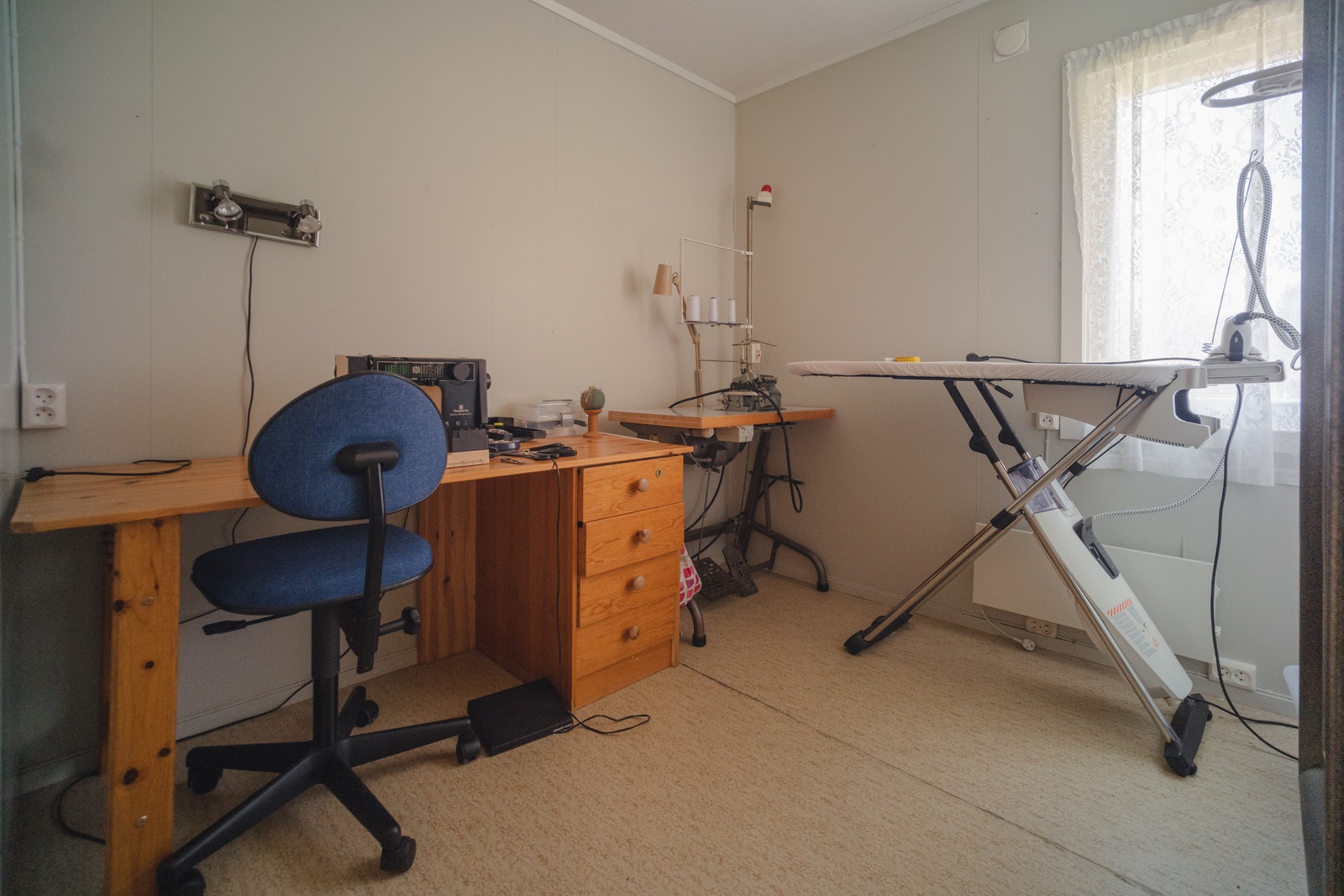 Soverom 2 i 1.etasje, kan også brukes til hobbyrom. Galleribilde