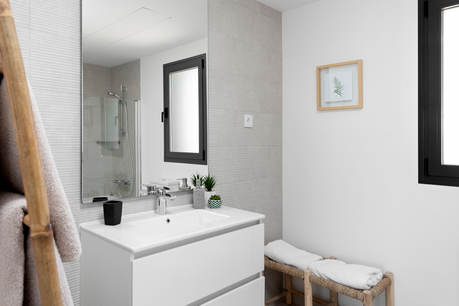 Bathroom #2 Galleribilde