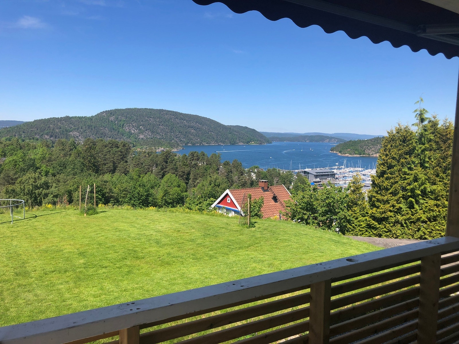 Terasse med tak Galleribilde