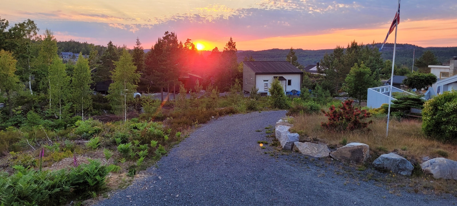 Solen går ned kl. 22.15 Galleribilde