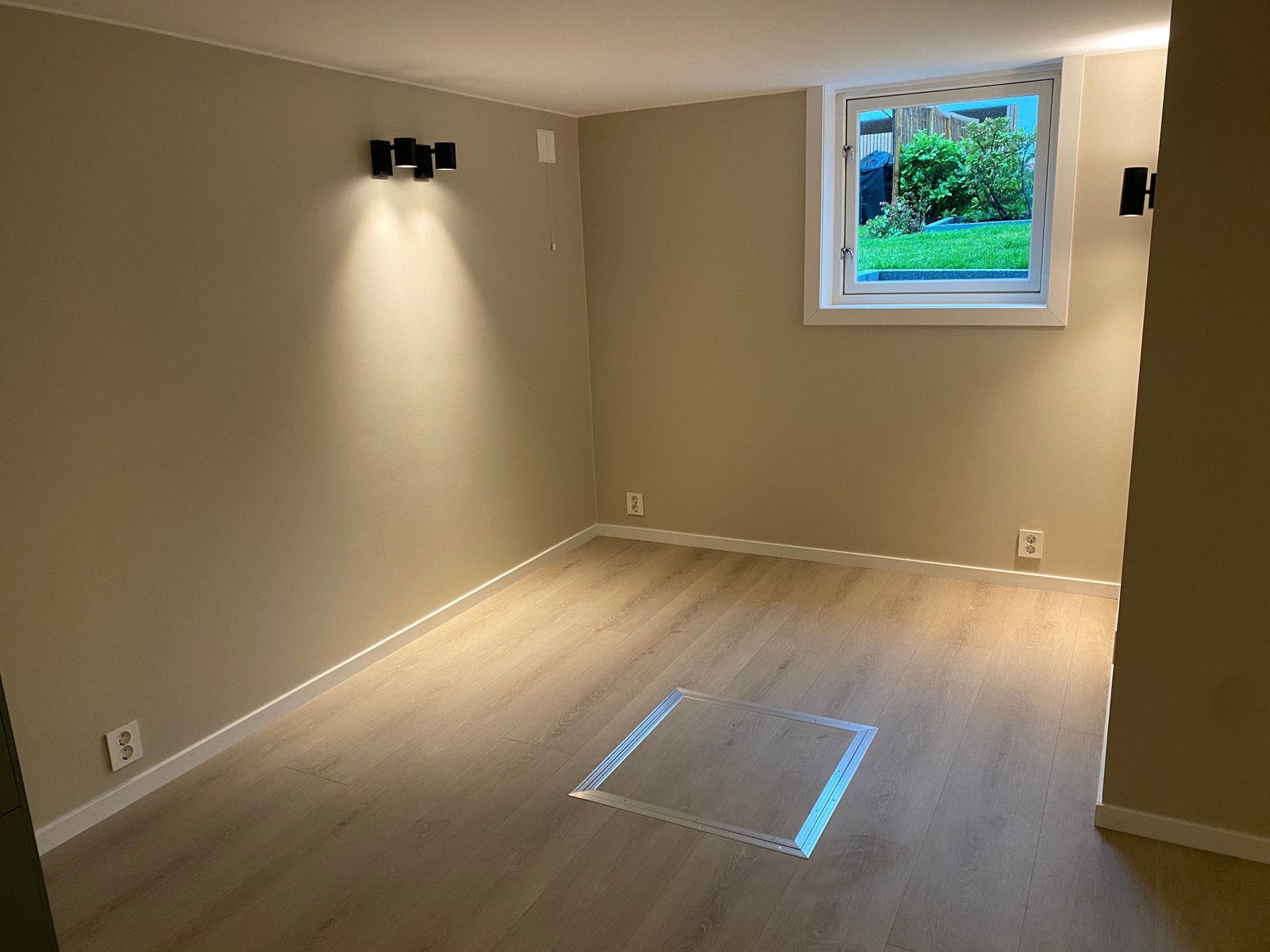 Stue med plass til f.eks 2-seter Galleribilde