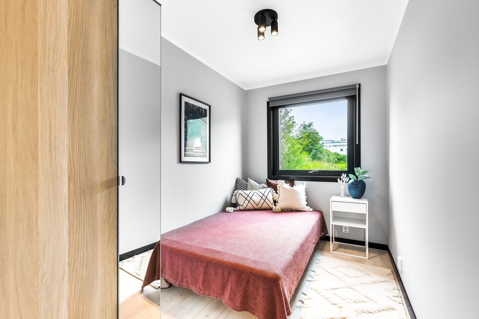 Soverom 5, Galleribilde