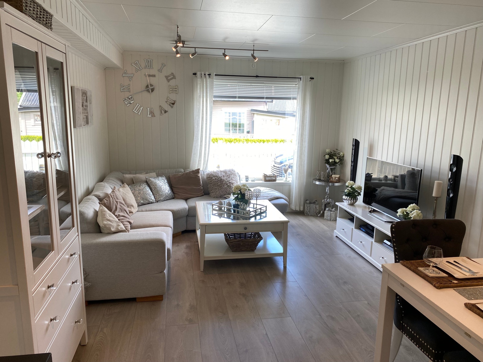 Stue/kjøkken Galleribilde