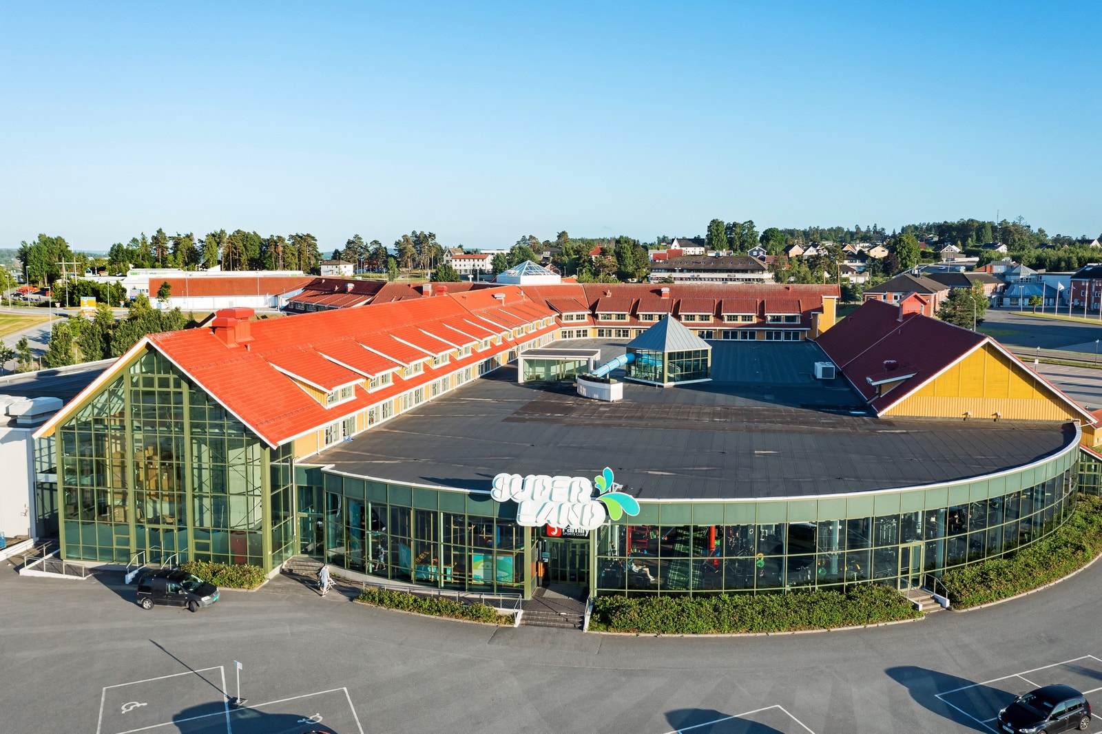 Superland med stort badeanlegg ligger like i nærheten Galleribilde