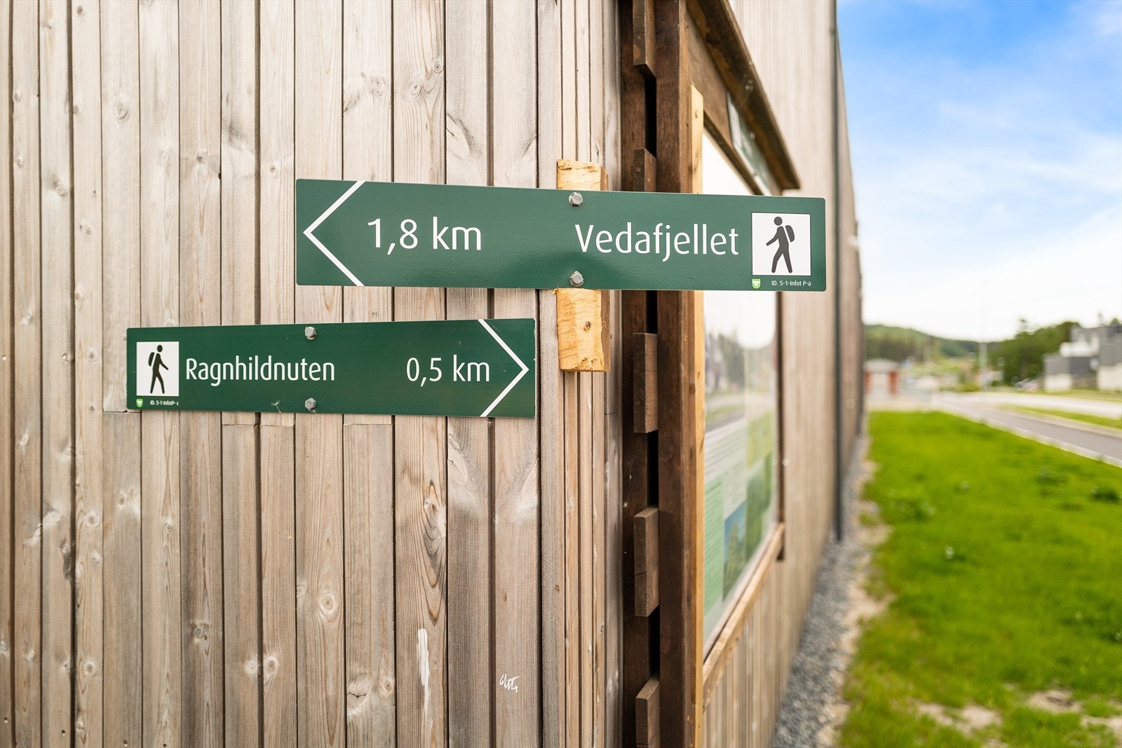 De beste turområdene som Vedafjell, Ragnhildknuten og Melshei, like utenfor døren. Galleribilde