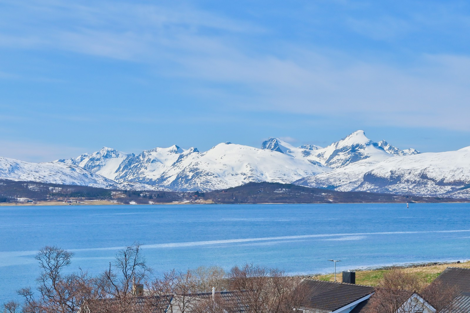 Her ser du fra Malangen i sør til Kvaløya og Ringvassøy i vest og nord.