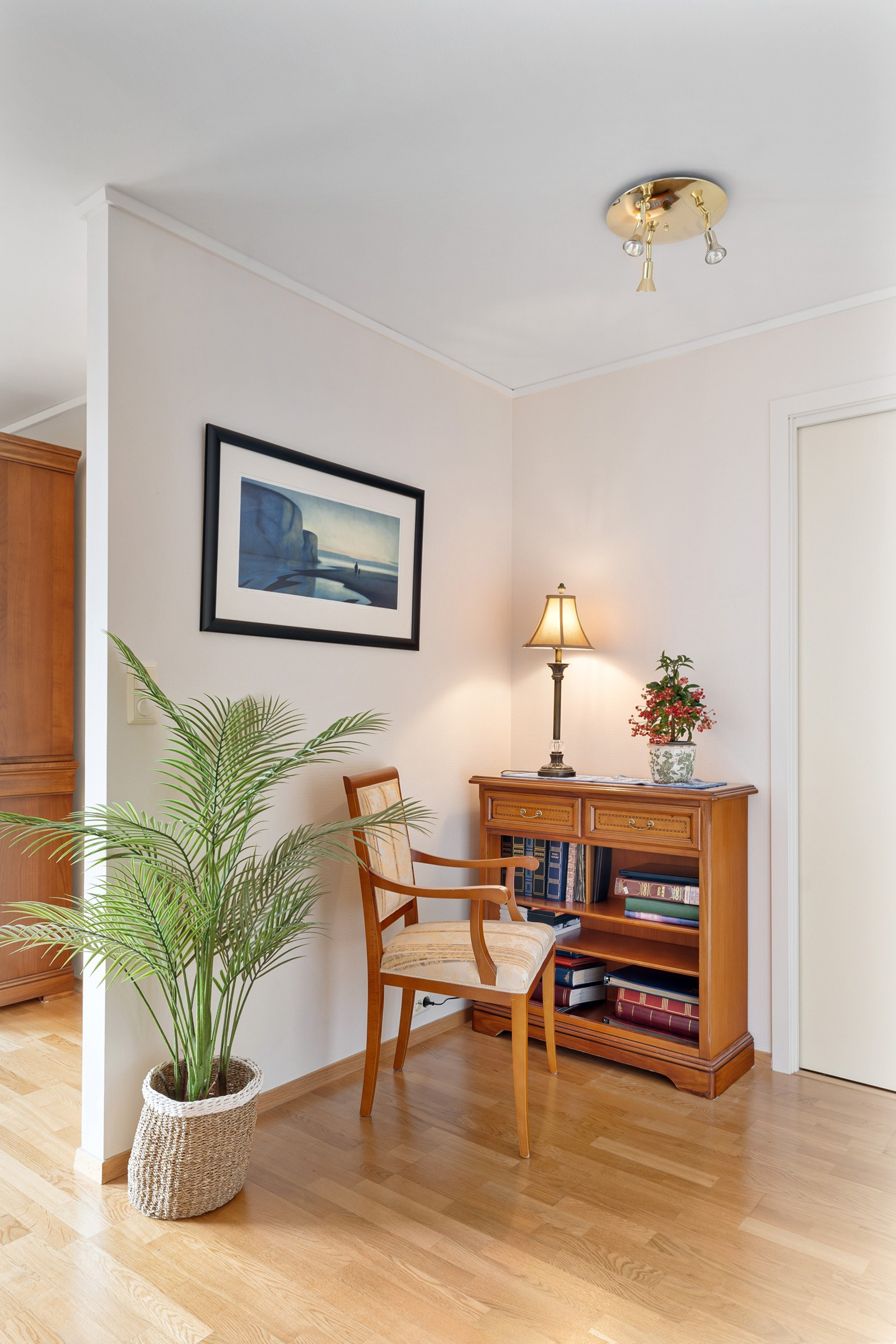 Leiligheten har flere muligheter for innredning, som for eksempel hjemmekontorløsning.