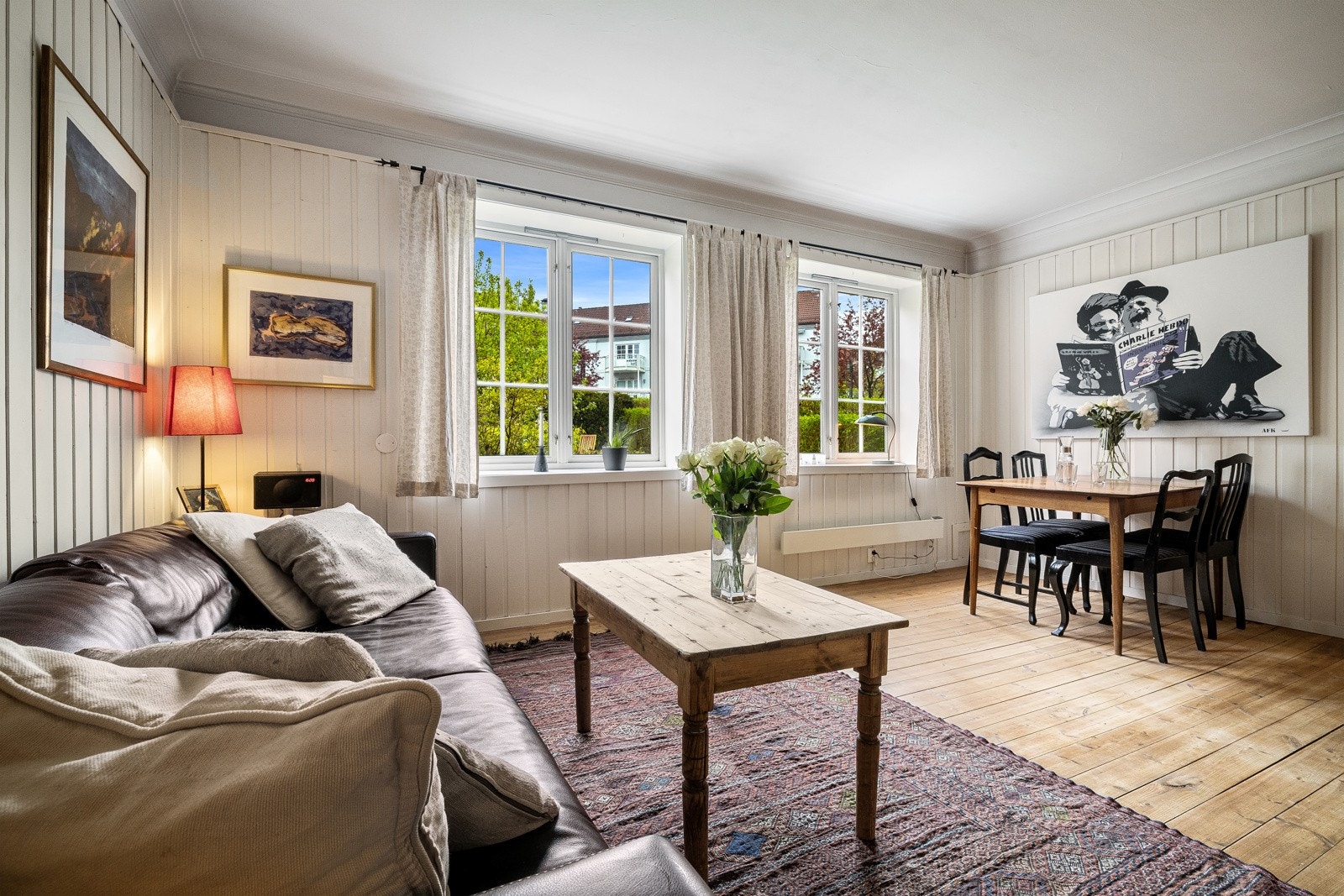 Godt lysinnslipp i stuen Galleribilde