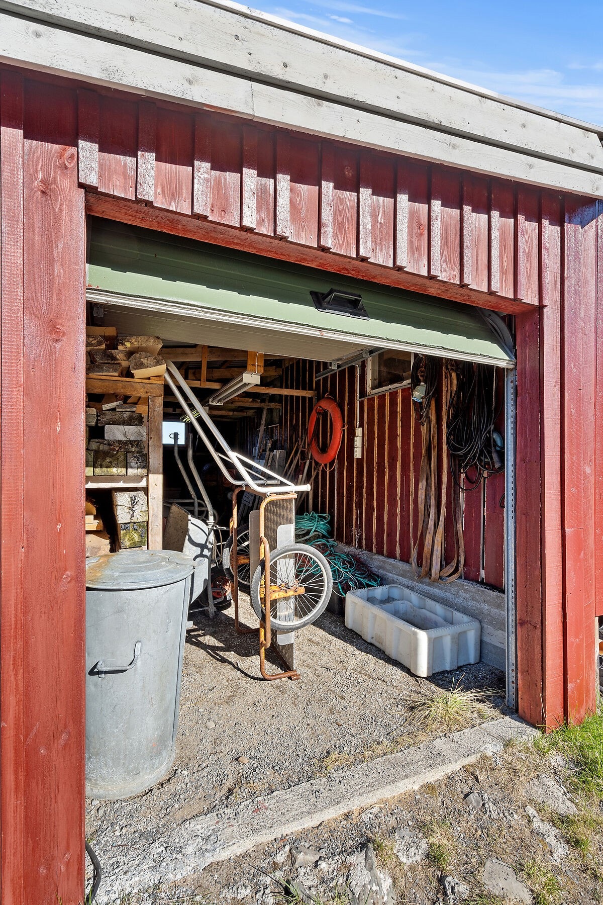 Oppbevaring - Samme bygg som verksted. Galleribilde