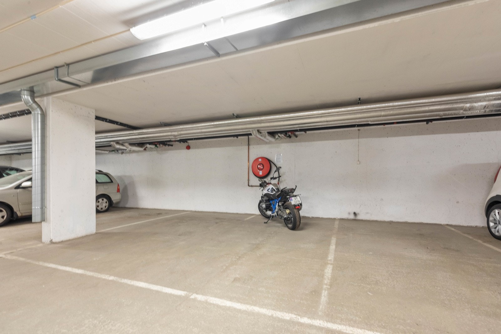 A1326 Galleribilde