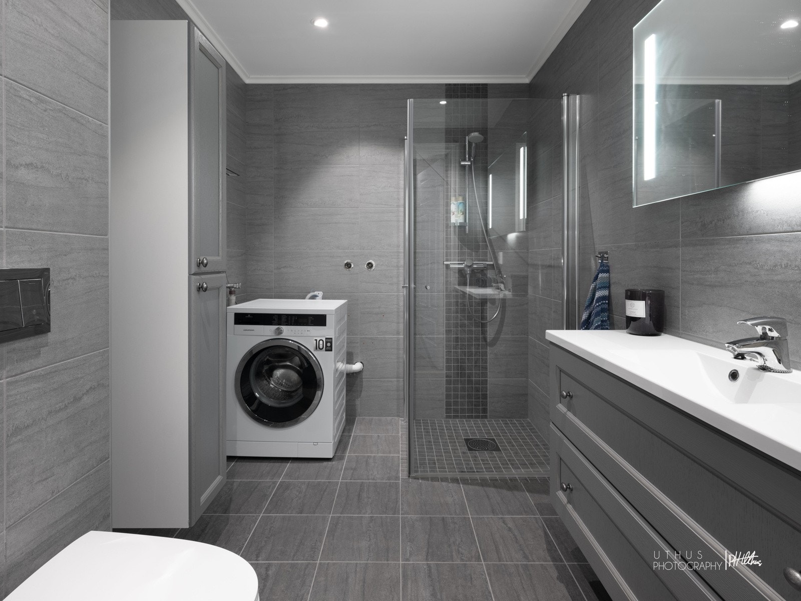 Leiligheten har to bad. Bad nr. 2 har også opplegg til vaskemaskin Galleribilde