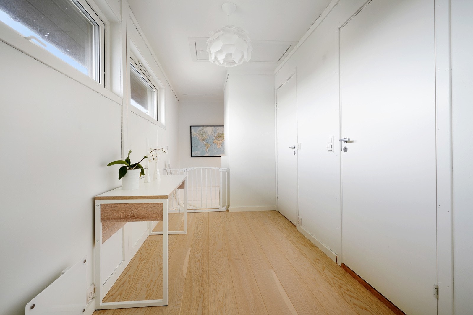 Gang i 2.etasje. Her er det plass til å ha et skrivebord om ønskelig Galleribilde