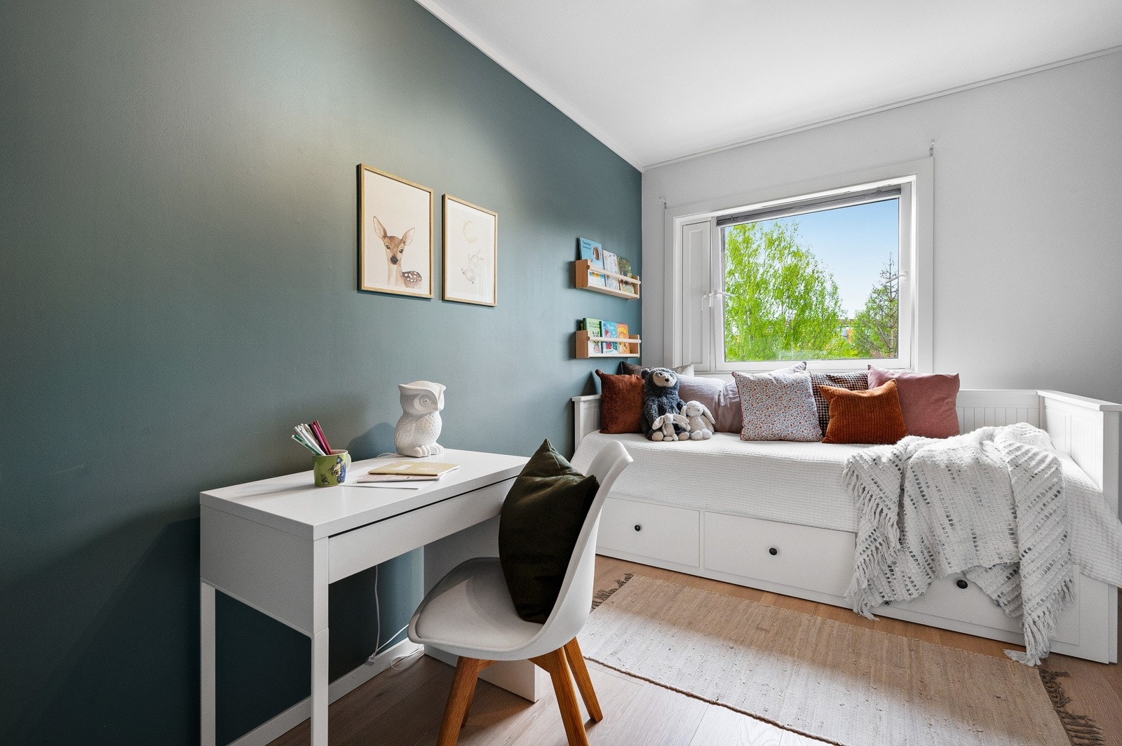 Soverom 2 kan fint benyttes som barnerom, gjesterom eller kontor. Galleribilde