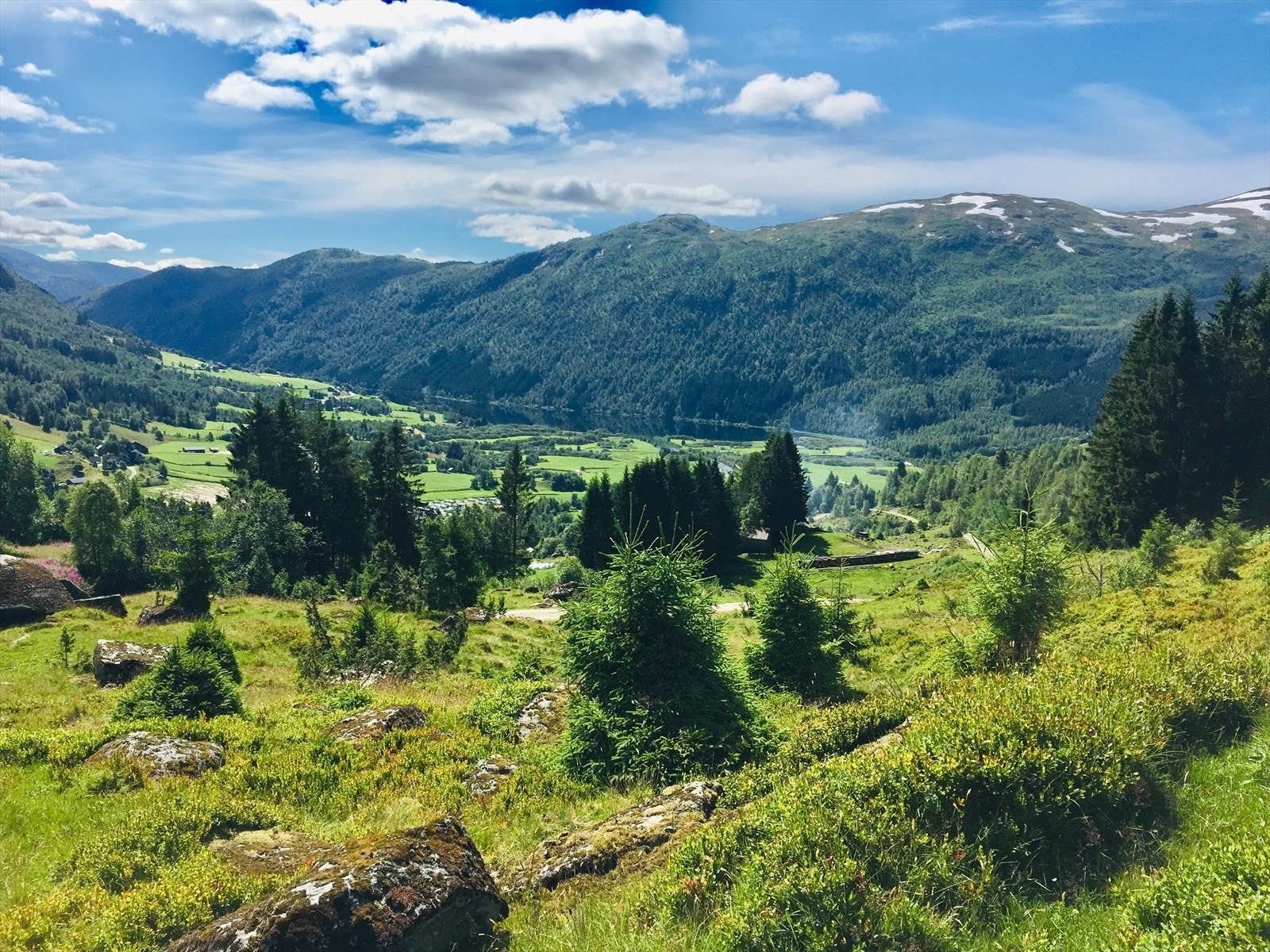 Denne utsikten kan bli din. Storslått og med gode solforhold. Galleribilde