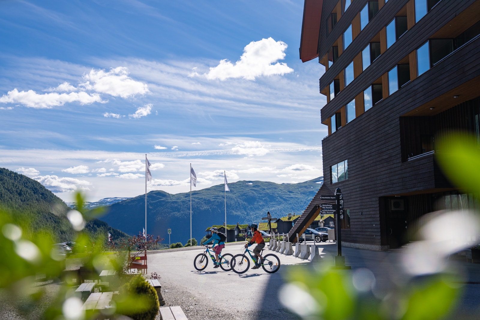 Sykkelutleie i sentrum. Foto fra Myrkdalen Fjellandsby /Norway`s Best Galleribilde