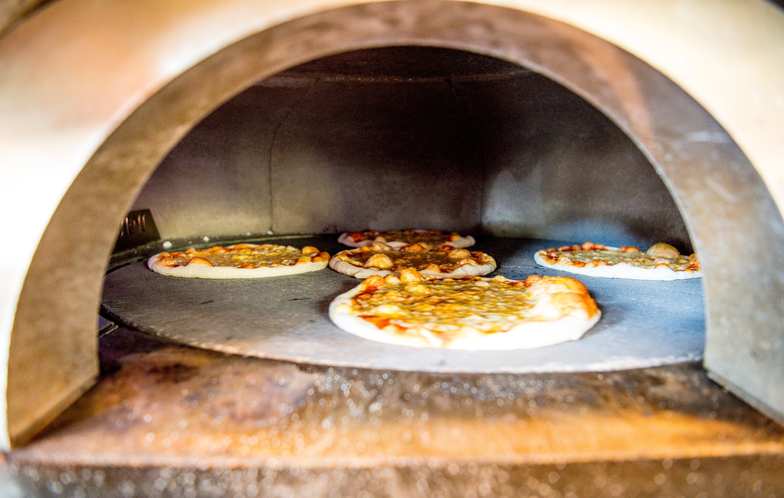 La deg friste og nyte en gang i blant i fjellandsbyens sentrum (her fra restaurant Tunet foto: Sverre F. Hjørnevik) Galleribilde