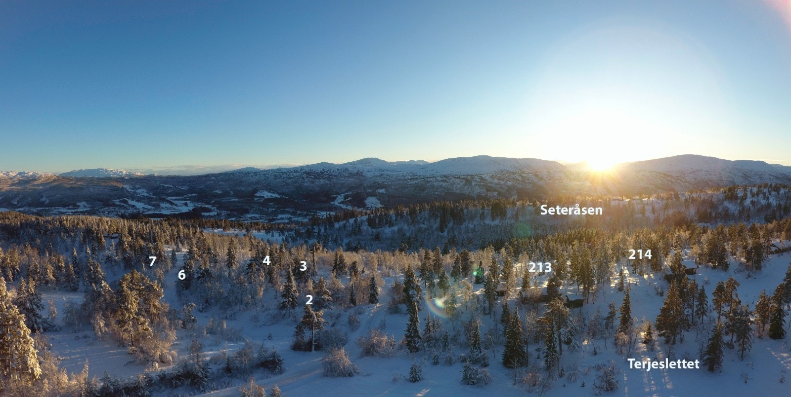 Fortsatt utsikt mot sør og et utvalg av tomtene i Terjeslettet Galleribilde