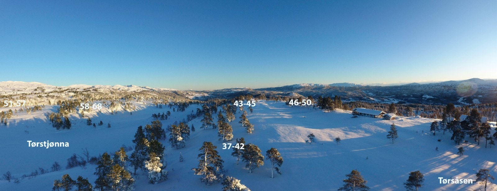 Mot øst med Tørstjønna til venstre i bilde Galleribilde