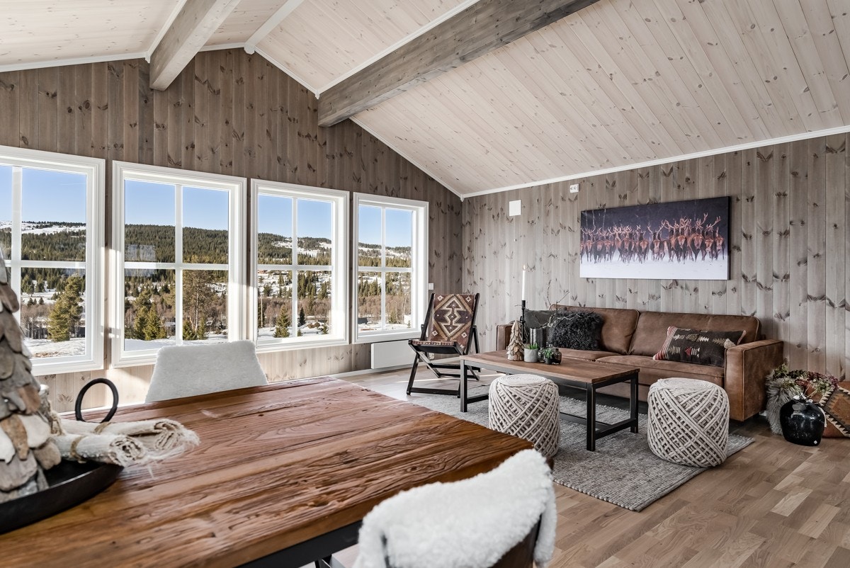 Bare ta kontakt for avtale om visning og en hyggelig hytteprat! Galleribilde