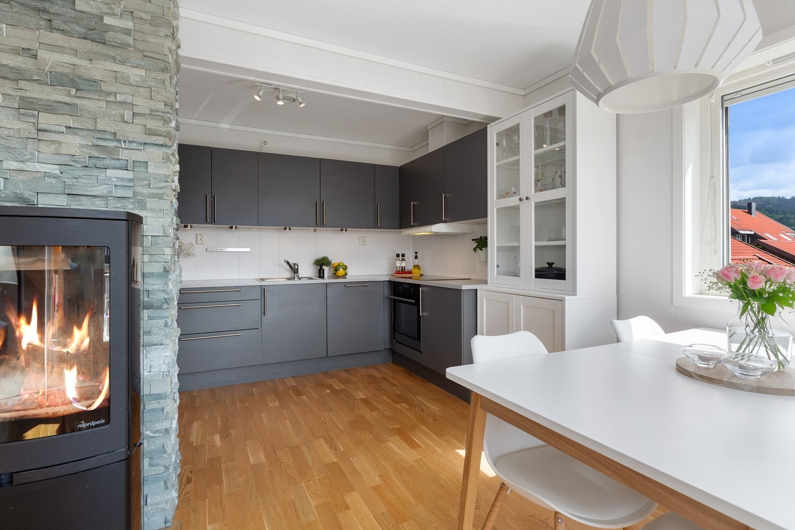 Merete Fjeldavlie i DNB Eiendom har den glede av å presentere Jernvinna 53. Galleribilde