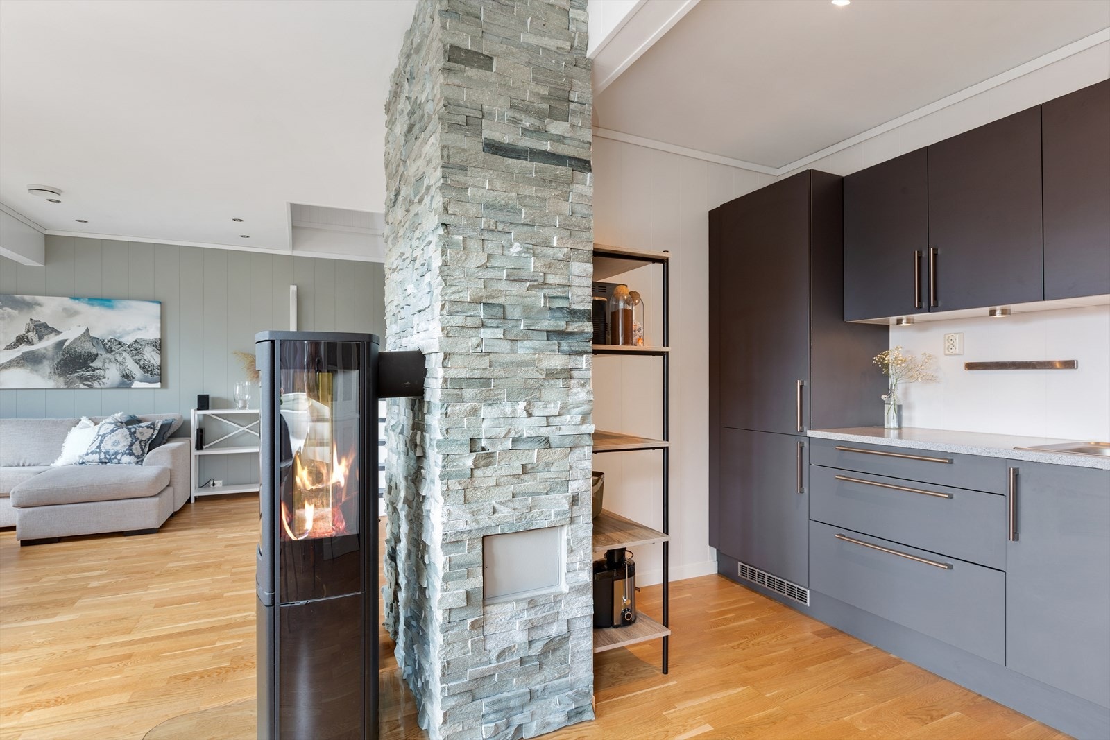 Vedovn for ekstra hygge på kjølige høst- og vinterkvelder. Galleribilde