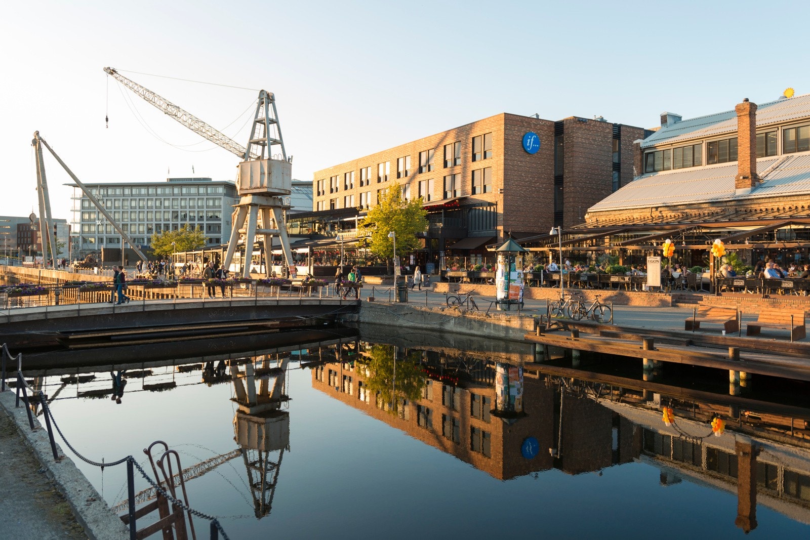 Det er gangavstand til både Solsiden og Trondheim Sentrum med sine mange fasiliteter. Galleribilde