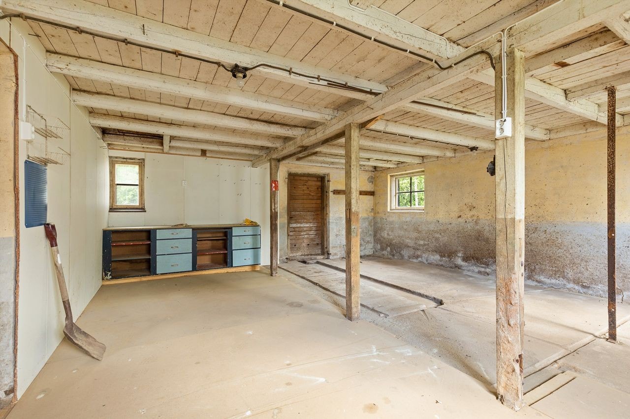 Låven med tidligere husdyrrom Galleribilde