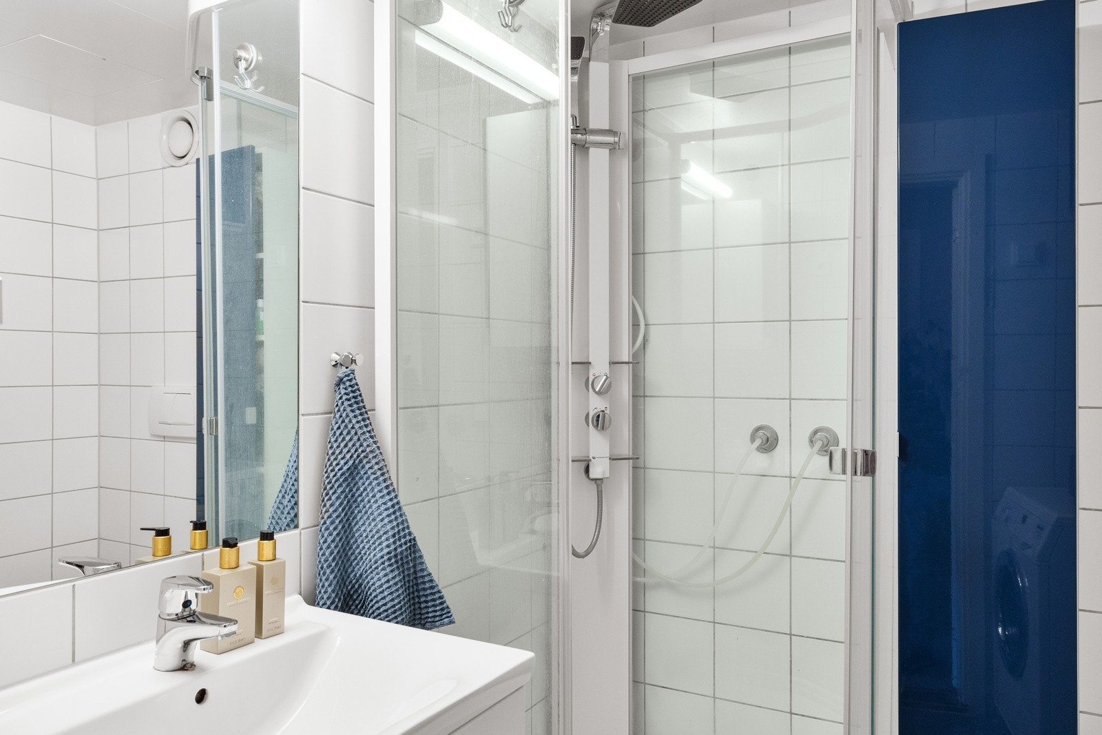 Det er varmekabler i gulvet på badet. Galleribilde