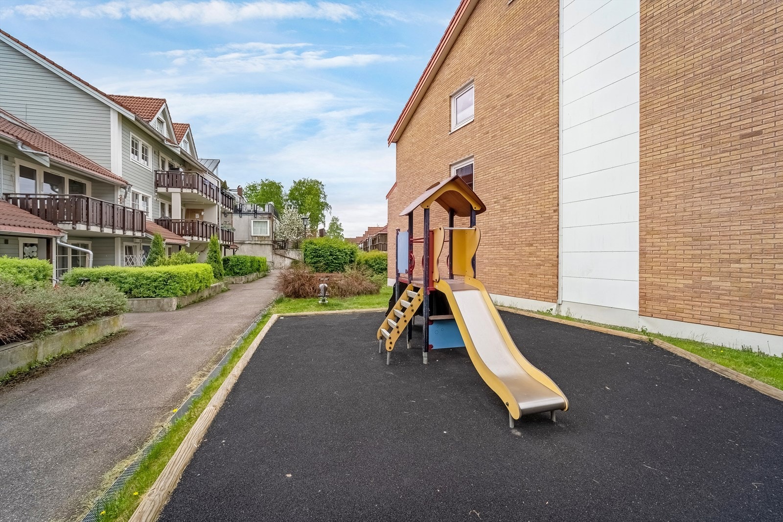 Fjellgata 28 E outside-1.jpg Galleribilde