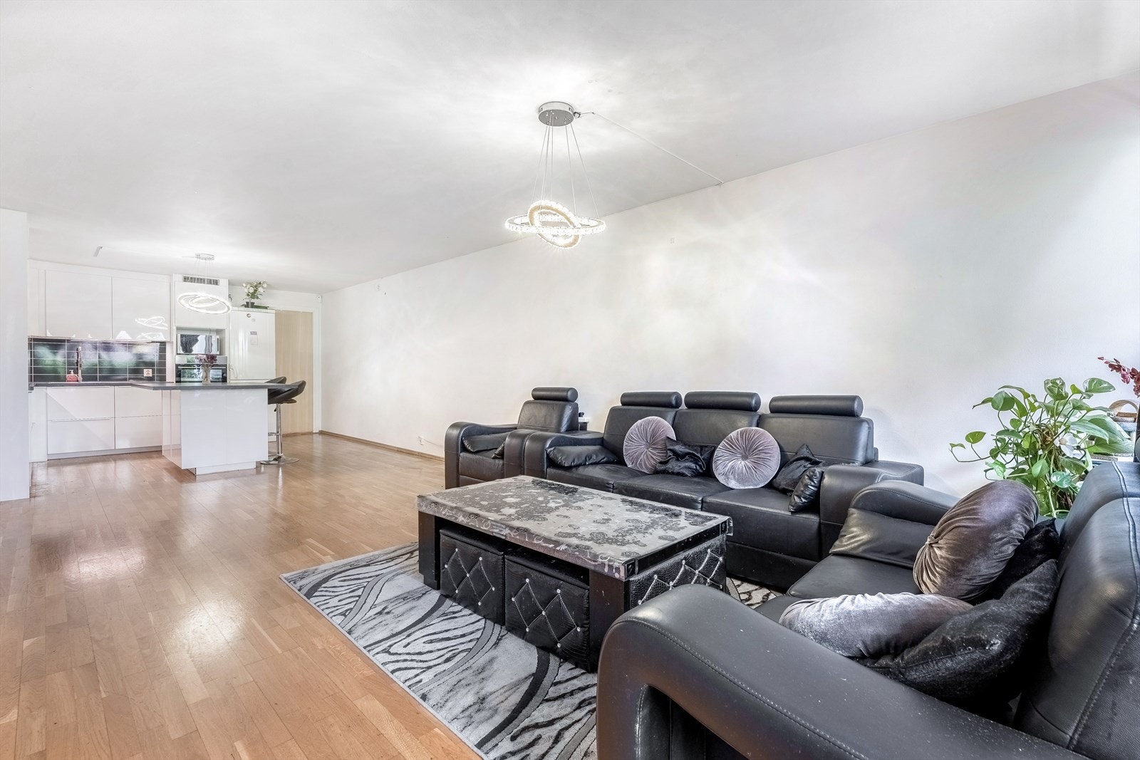 Rommet har en god utforming som gjør det enkel å innrede etter eget ønske. Galleribilde