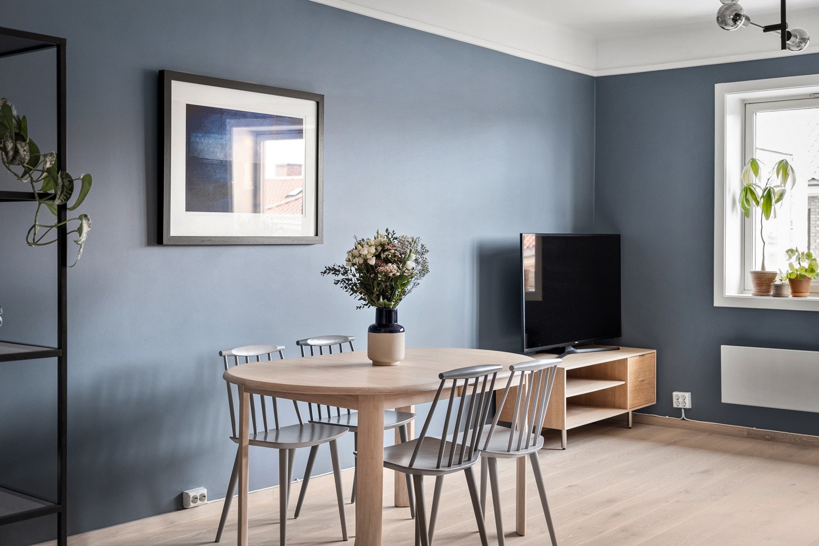 Fin sone for spisebord i stuen. Galleribilde