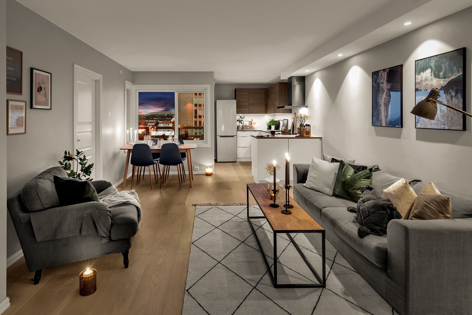 Delikate slette flater gir et moderne uttrykk Galleribilde