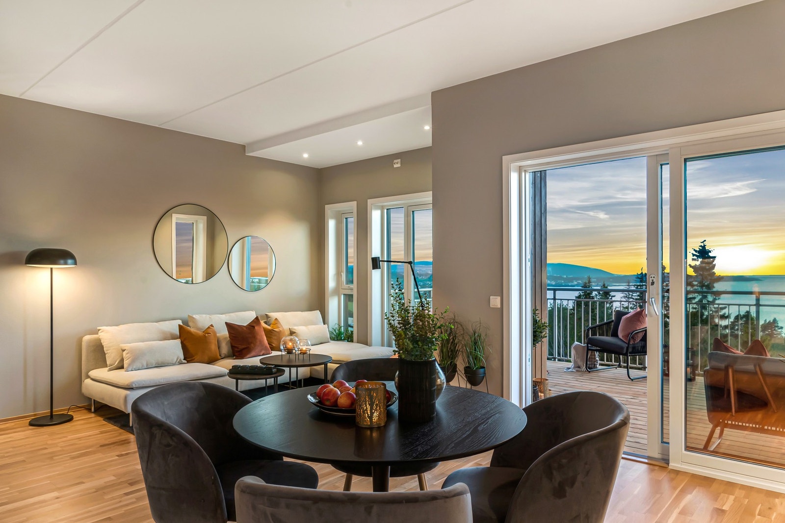 EiendomsMegler 1 v/Frank Robert Bae har gleden av å presentere en moderne 3-roms endeleilighet! Galleribilde