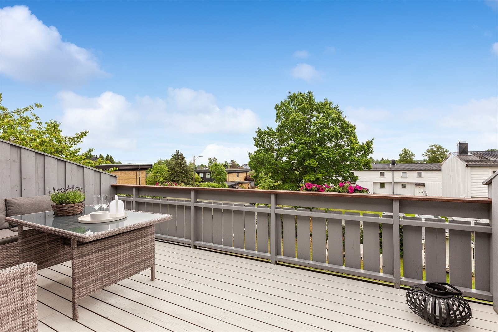 Stor og praktisk sydvendt balkong. Galleribilde