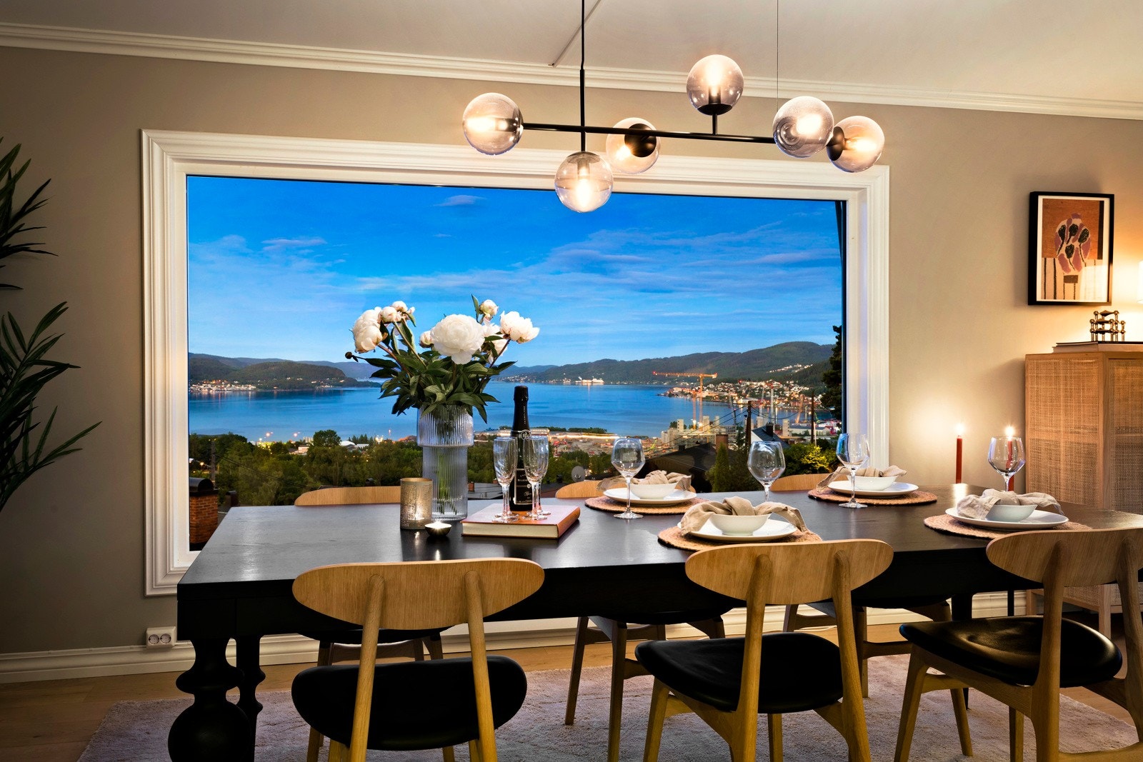 Anders Ødenes ønsker velkommen til Tord Pedersens gate 46 Galleribilde