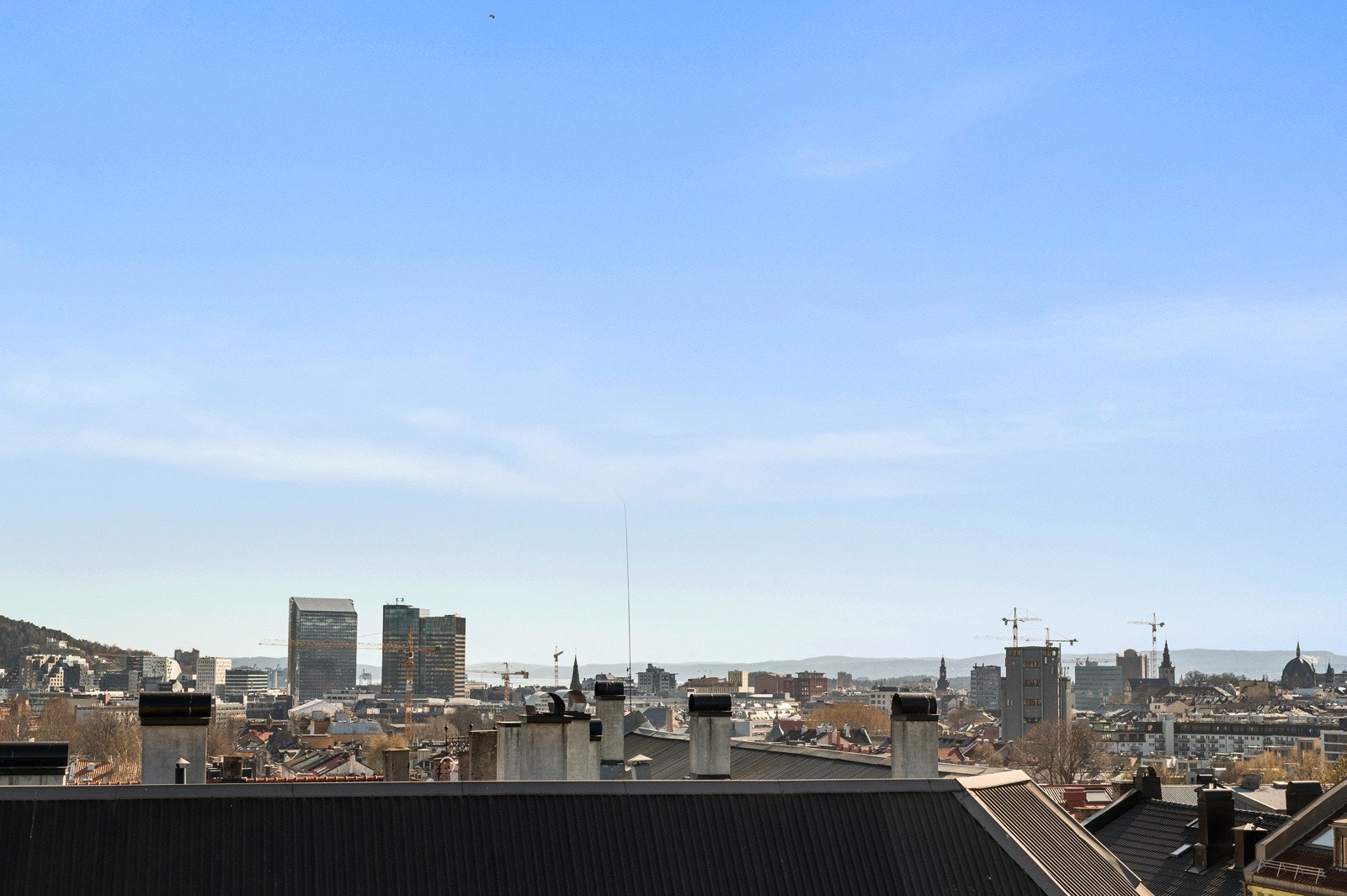 Nydelig utsikt over byen! Galleribilde