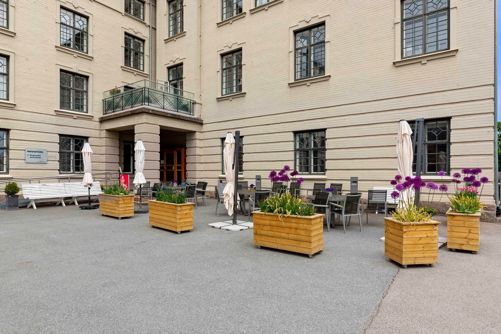 Eiendommen har en attraktiv beliggenhet i et populært boligområde Galleribilde