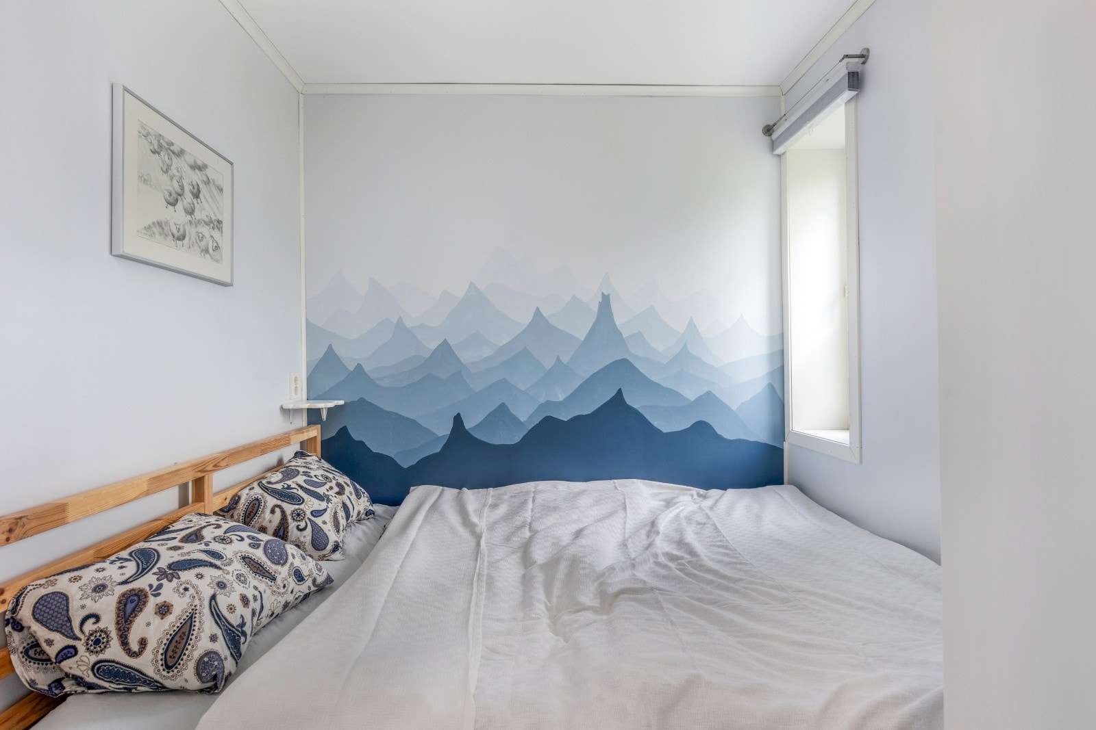 God plass til dobbeltseng.. Galleribilde