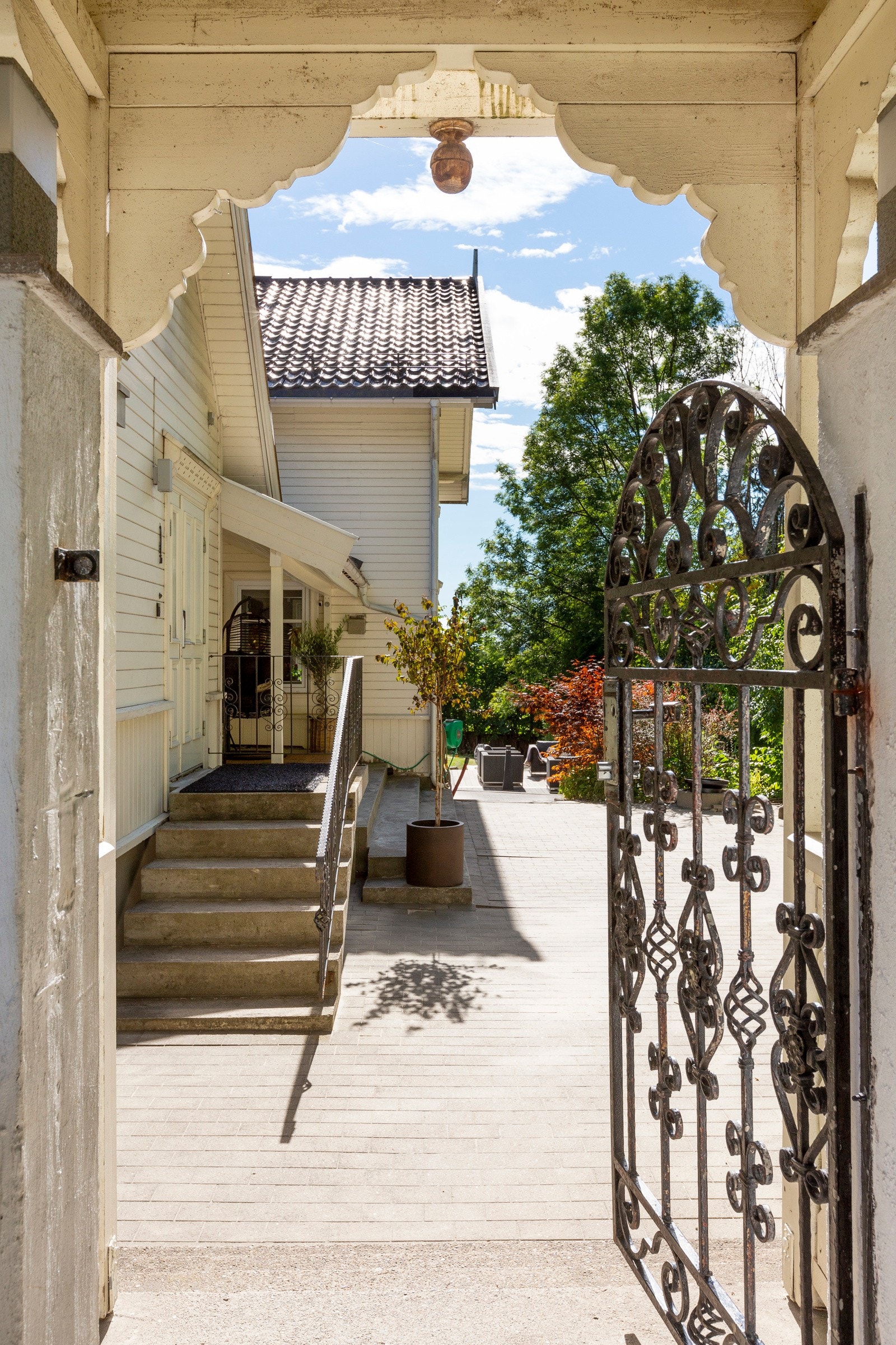 Adkomst via port. Galleribilde