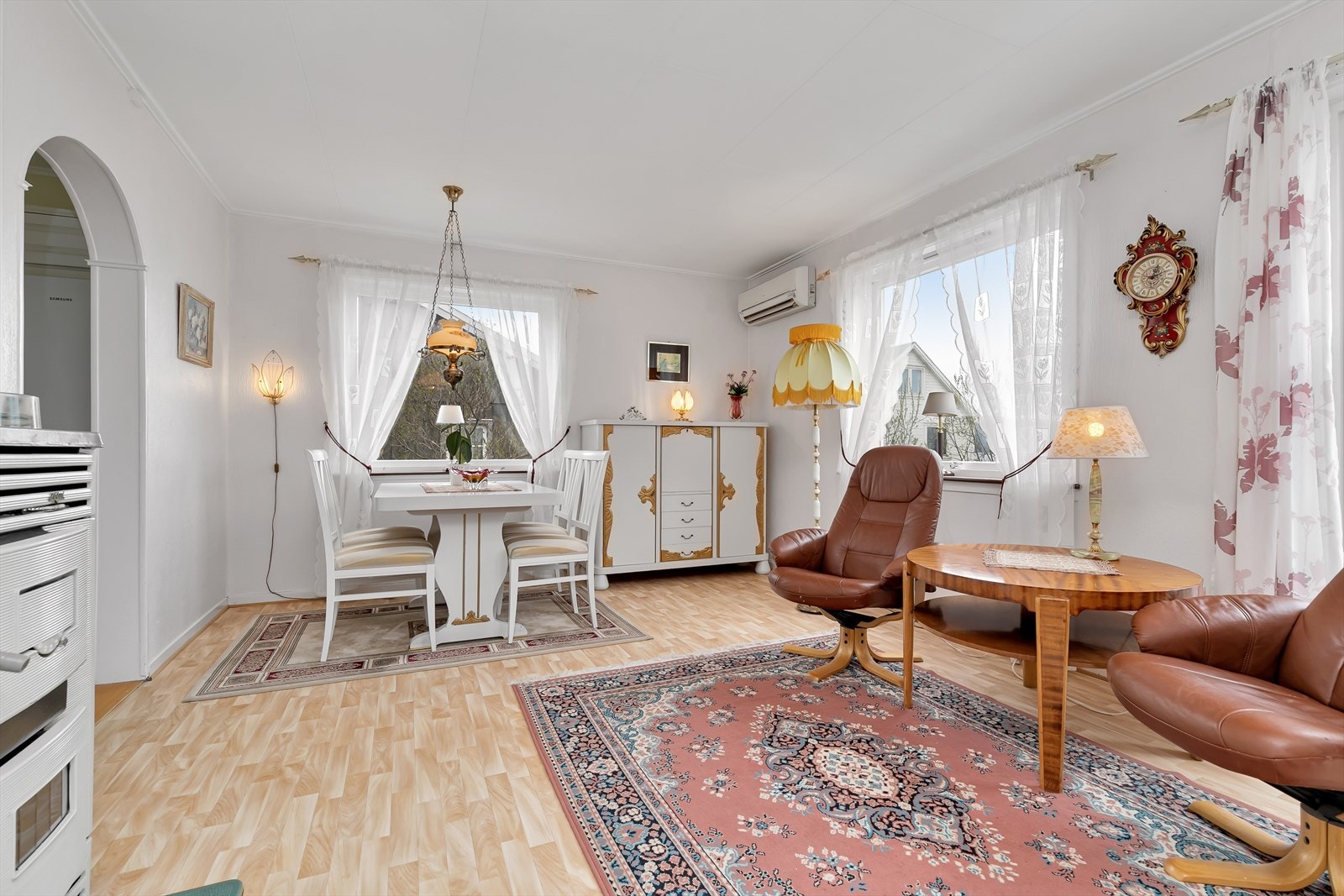 Spiseplass i stue Galleribilde