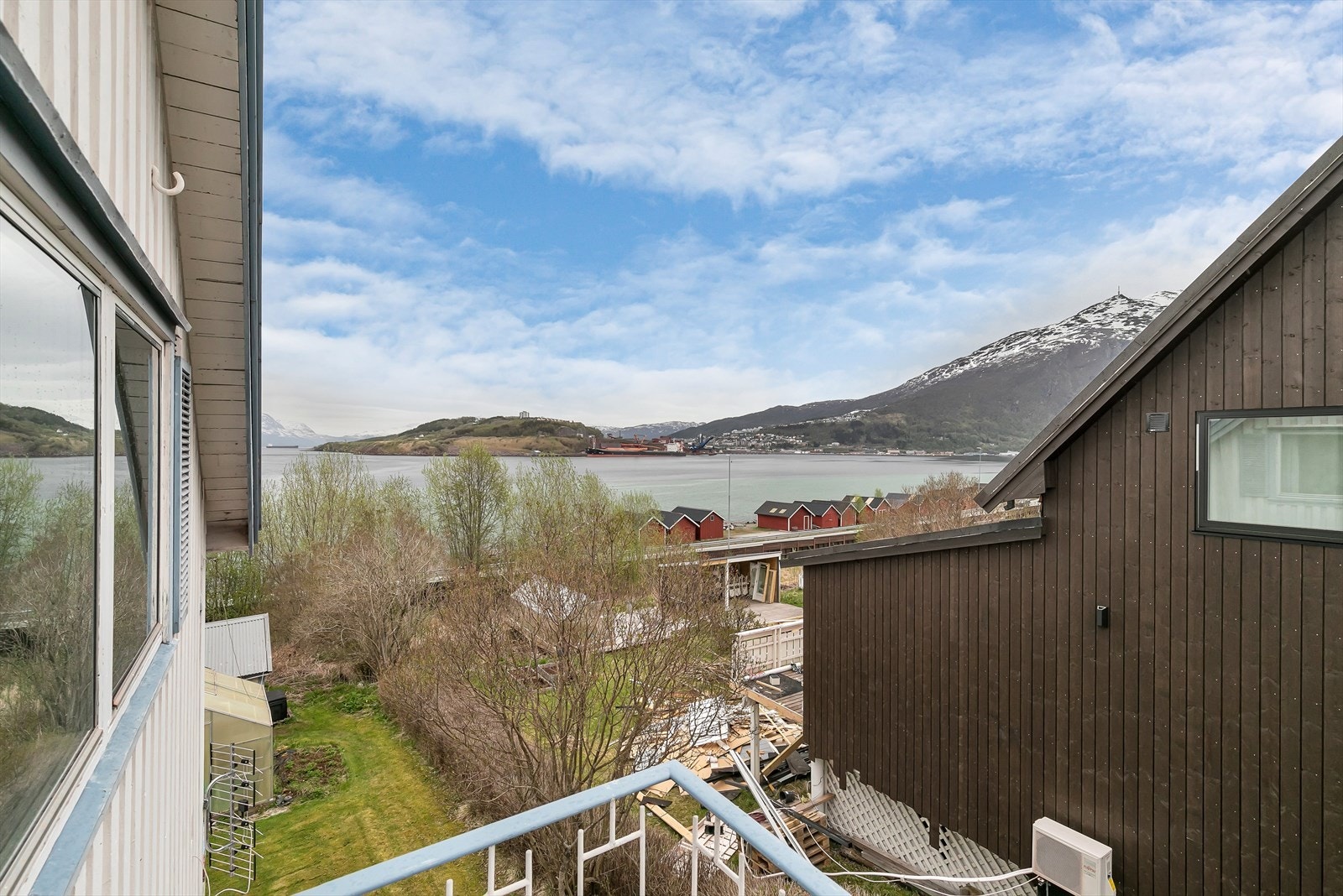 2. etasje - Utsikt fra balkong Galleribilde