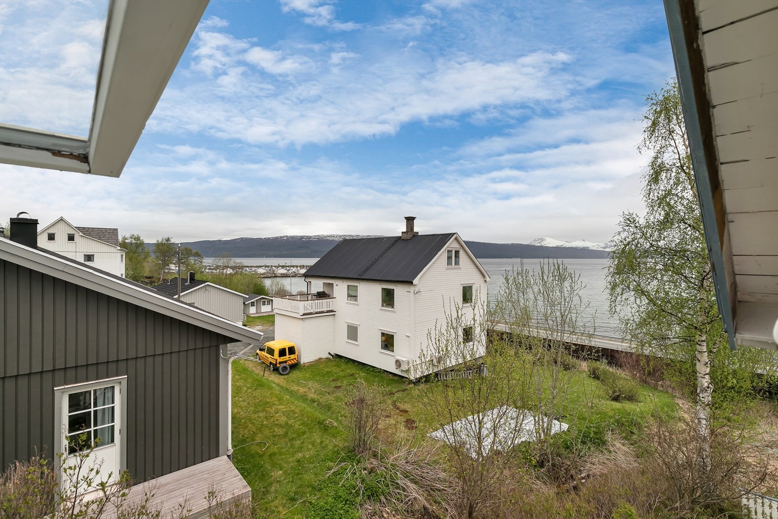 2. etasje - Utsikt fra soverom 2 Galleribilde