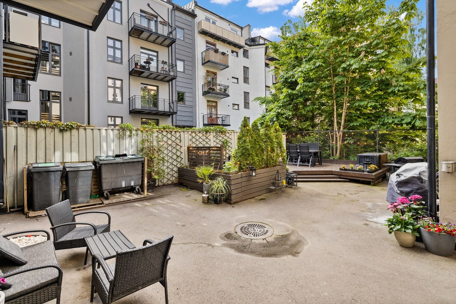 Pent opparbeidet uteområdet i bakgården Galleribilde