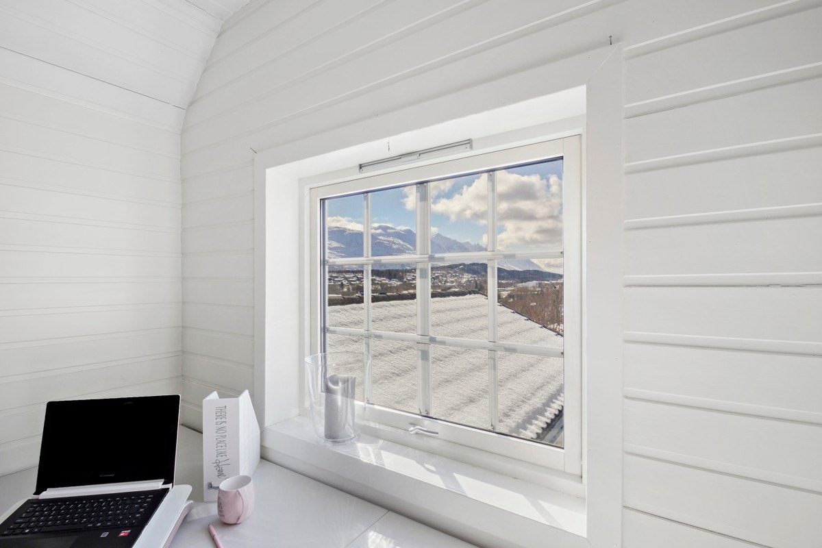 Sjekk den utsikten å våkne opp til eller nyte fra kontorstolen Galleribilde