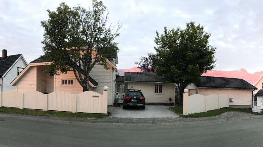 Selgers eget bilde. Er du på utkikk etter en bolig med sjel, gangavstand til byen og plass til hele familien? Da er dette midt i blinken. Velkommen på visning! Galleribilde