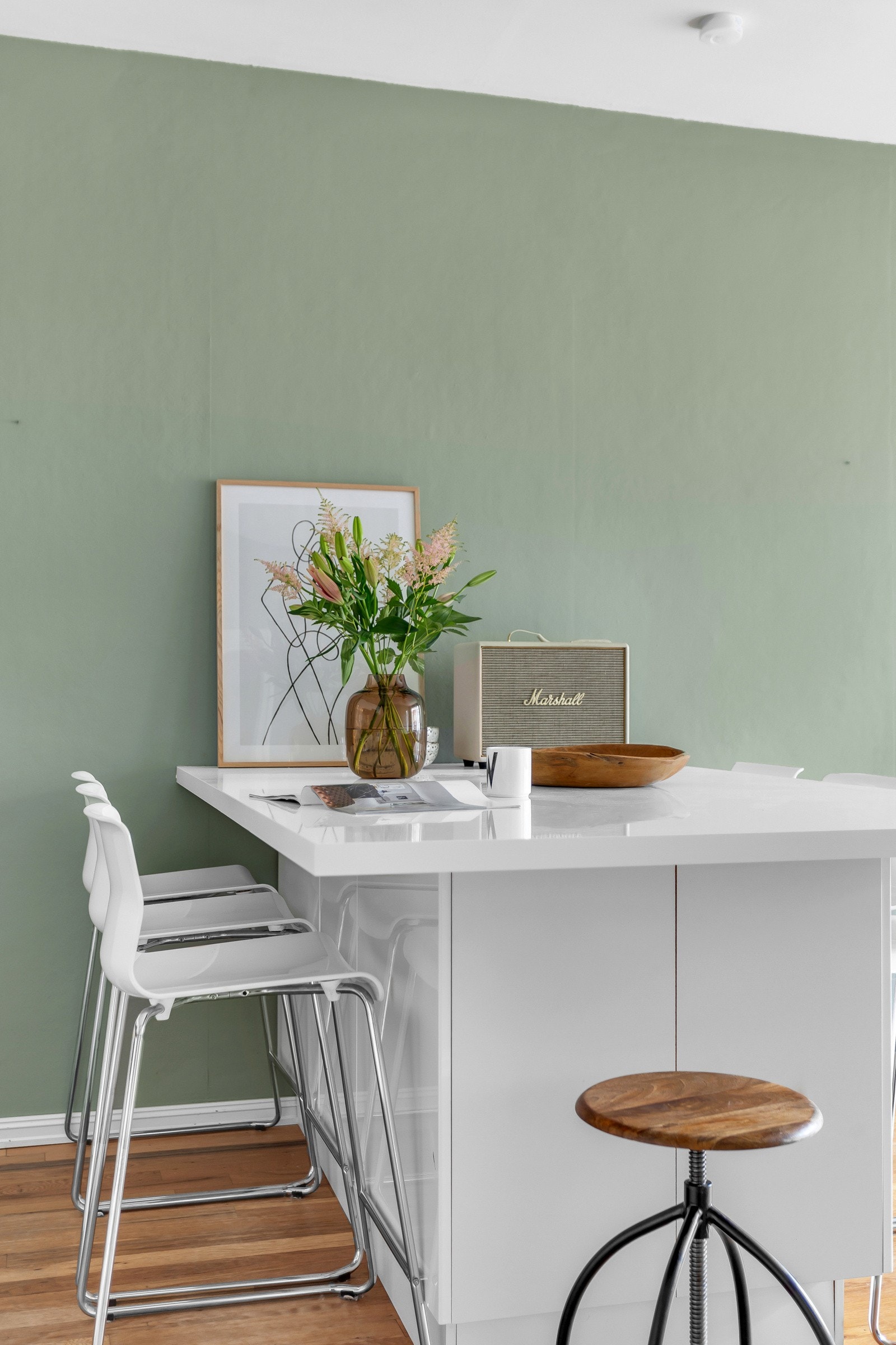 Det er godt med lagringsplass i skuffer og skap. Galleribilde